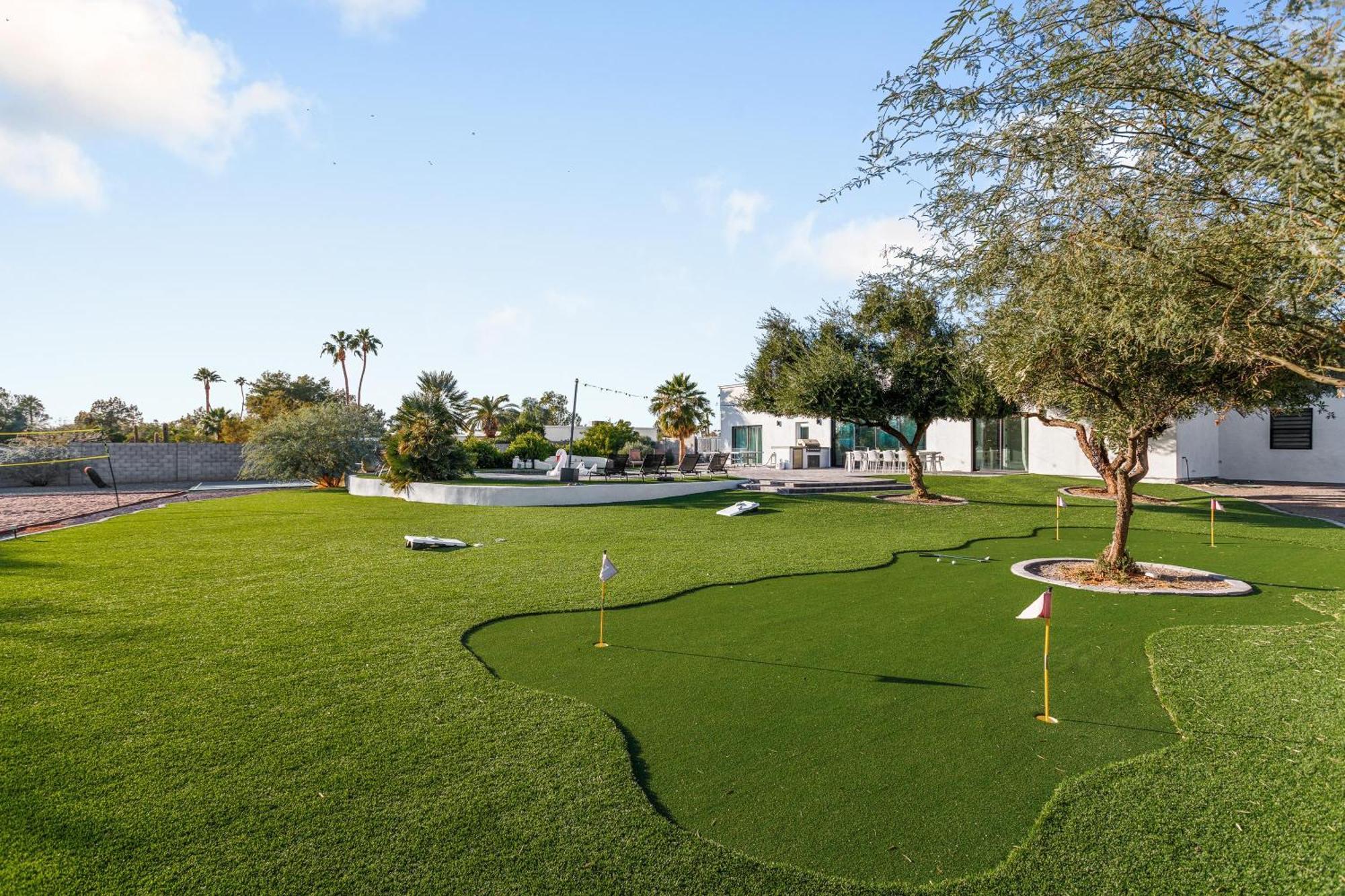Holiday home Varsity-sports Courts- Pool- Volleyball - & More! *