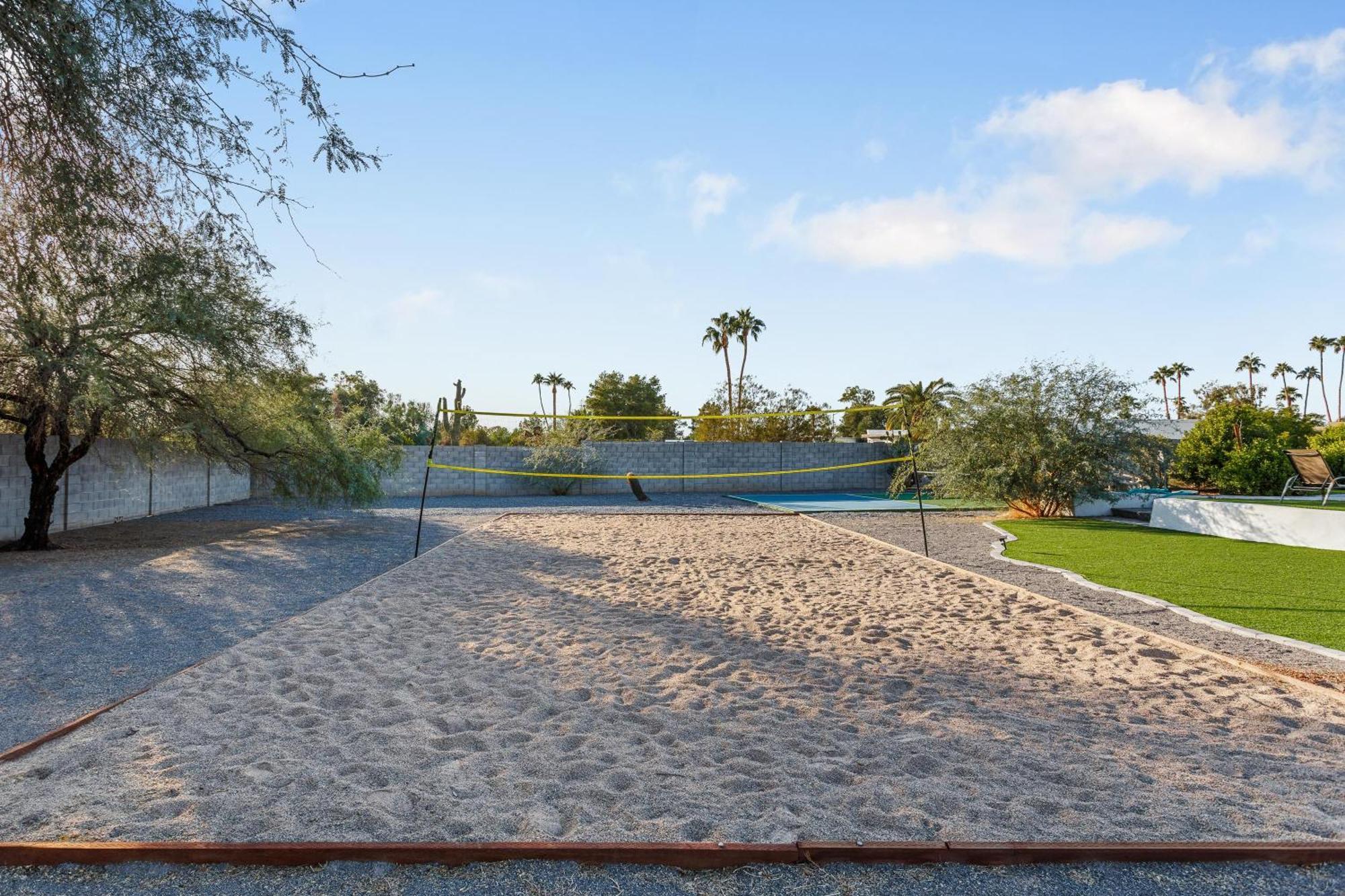Holiday home Varsity-sports Courts- Pool- Volleyball - & More! *